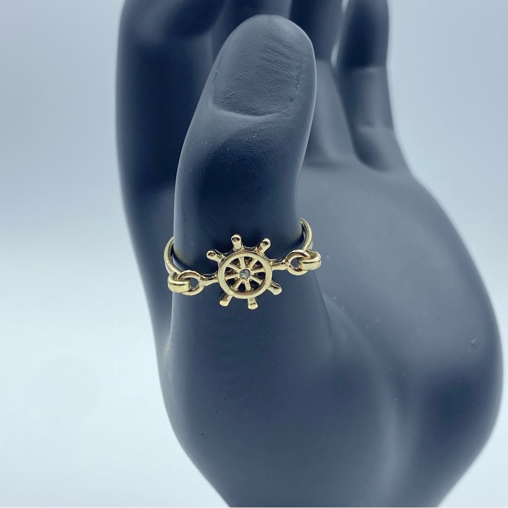 Nautical Captains Wheel Gold Tone Ring Rhinestone Flat Top Size 6.75 Minimalist